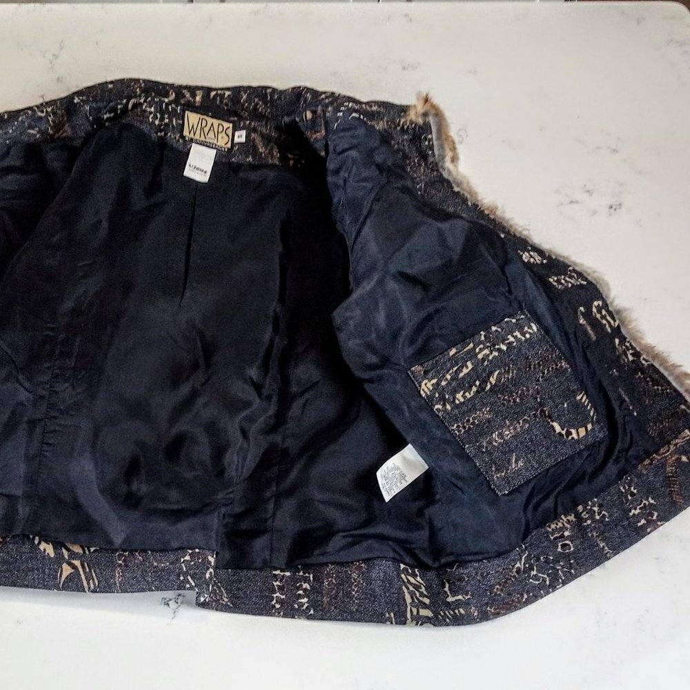 Wraps by Canvasbacks Rabbit Trim Print Jacket - Picture 7 of 10